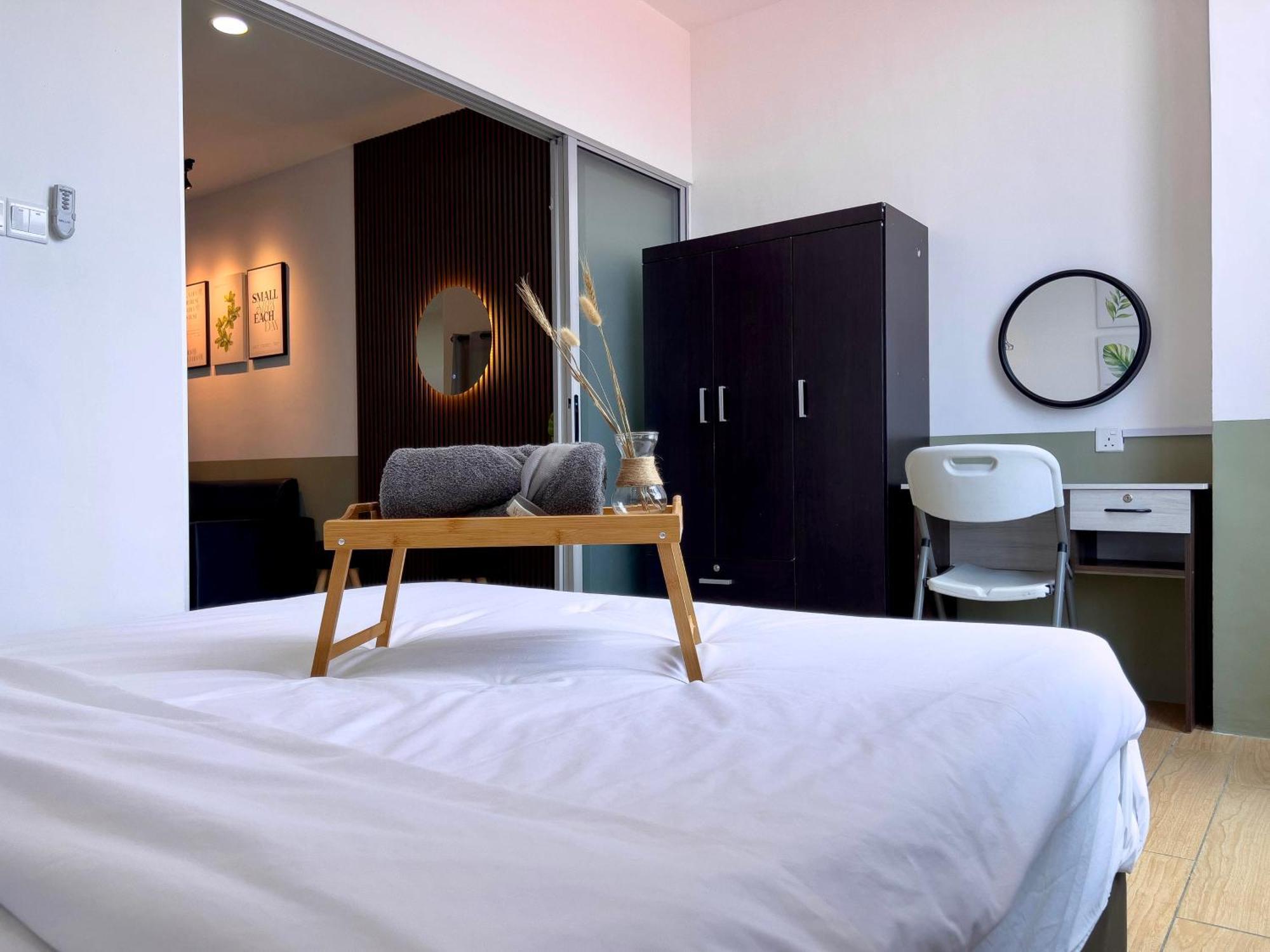 Hush Inn At Itcc Manhattan Suites Kota Kinabalu Exterior photo
